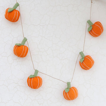 Felt Pumpkin Hanging Garland